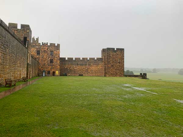 Alnwick Castle, il Castello di Hogwarts della saga di Harry Potter