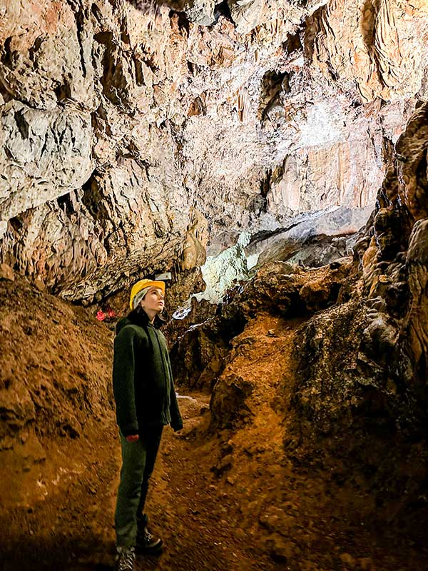 Grotta dei Dossi, meraviglia multicolore , Villanova Mondovì