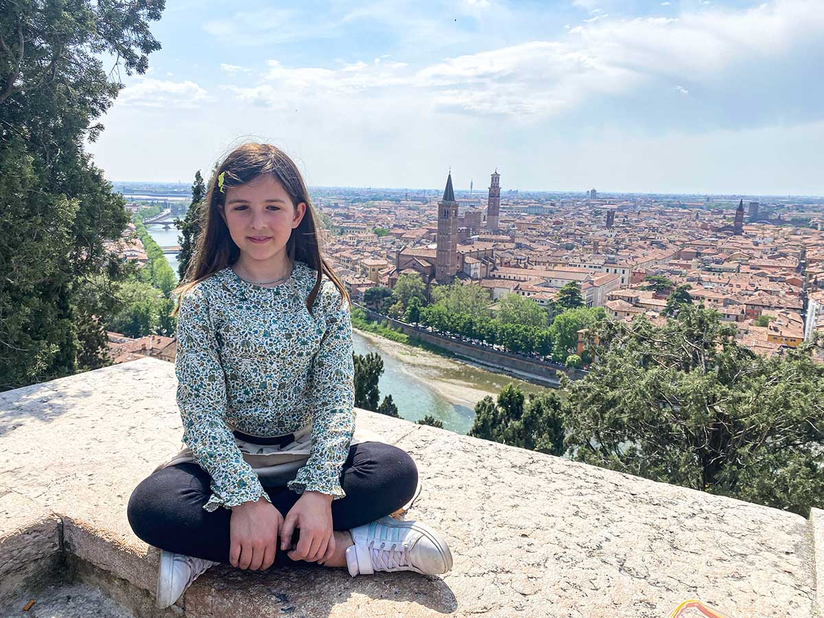 Verona con i bambini panoramica della città 