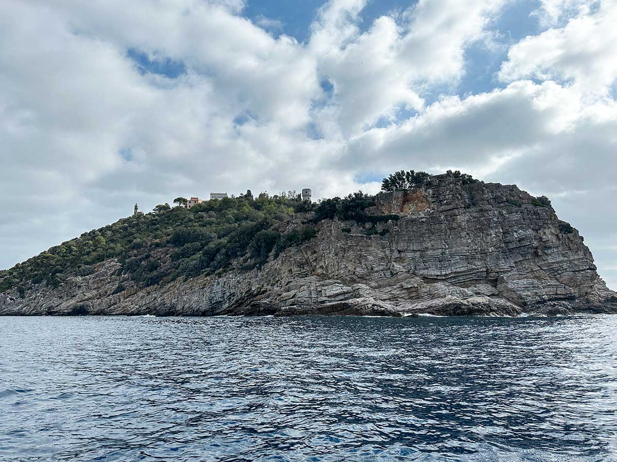 Escursione all'Isola della Gallinara con Bio Snorkeling ad Alassio ...