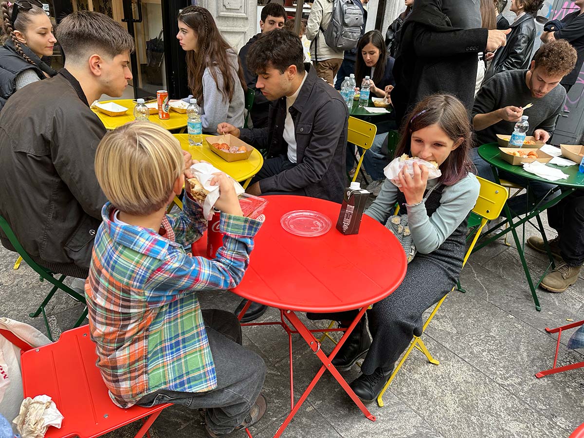 Chinatown milano via Paolo Sarpi